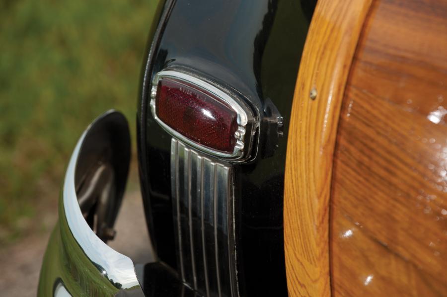  Chevrolet Fleetmaster Country Club Sport Coupe 1947 года  (фото 11 из 24)